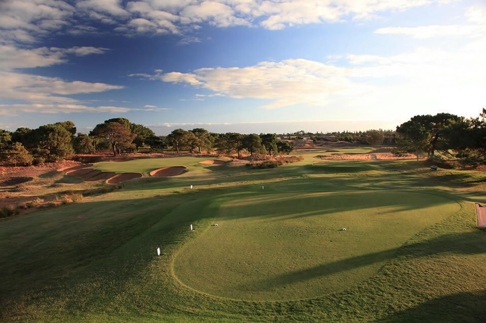 Royal Adelaide by Gary Lisbon