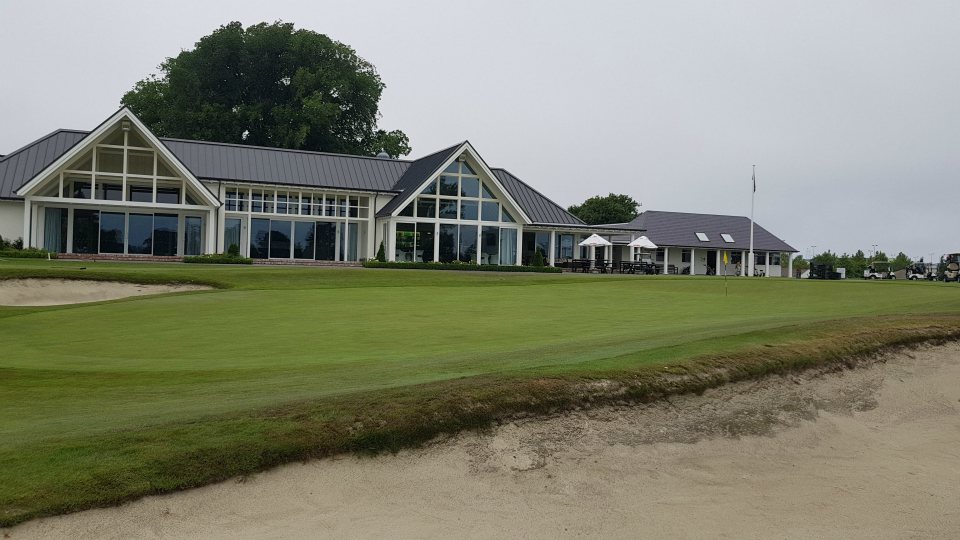 <h2>2019 New Zealand & Sydney Golf Cruise</h2>Azamara Quest (Jan)