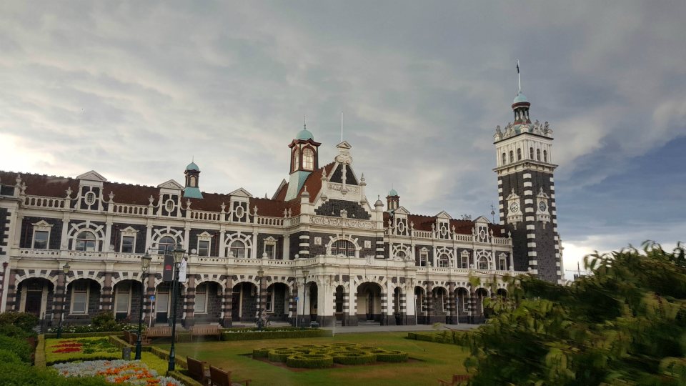 <h2>2019 New Zealand & Sydney Golf Cruise</h2>Azamara Quest (Jan)